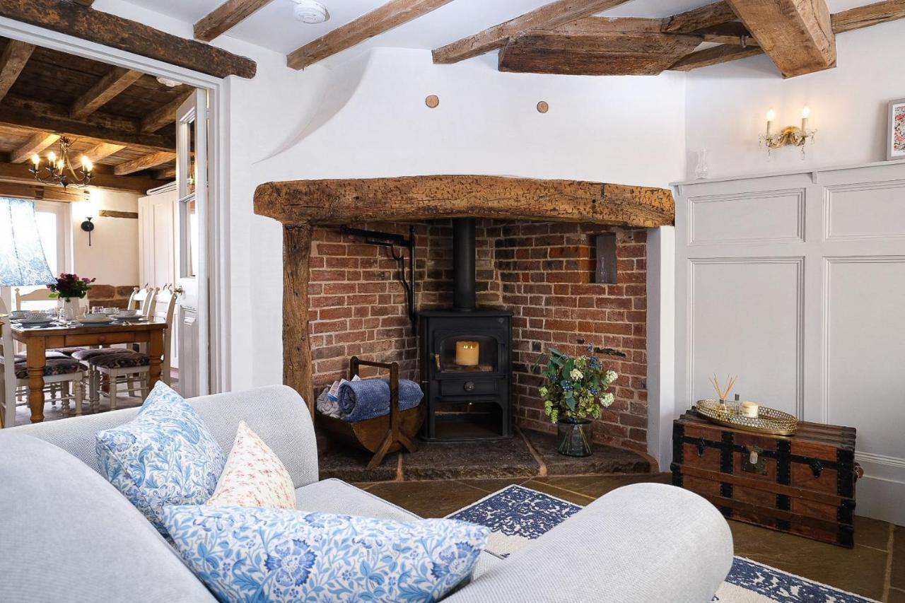 Joe'S Cottage Бриджнорс Экстерьер фото