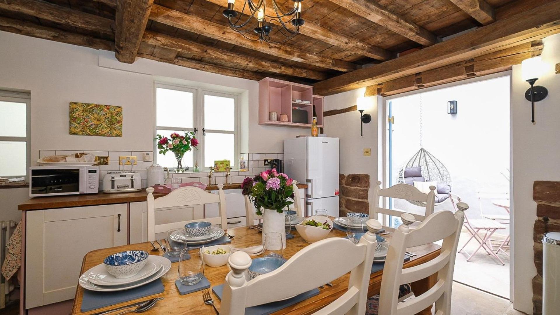 Joe'S Cottage Бриджнорс Экстерьер фото